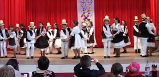 Lumea poveștilor pe scenă 3 aprilie 2013 Șomcuta Mare (partea I)