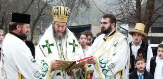 Târnosirea bisericii Sfinții Arhangheli Mihail şi Gavriil din localitatea Hovrila – Jud. Maramureş (FULL HD)